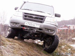 UAZ Patriot.