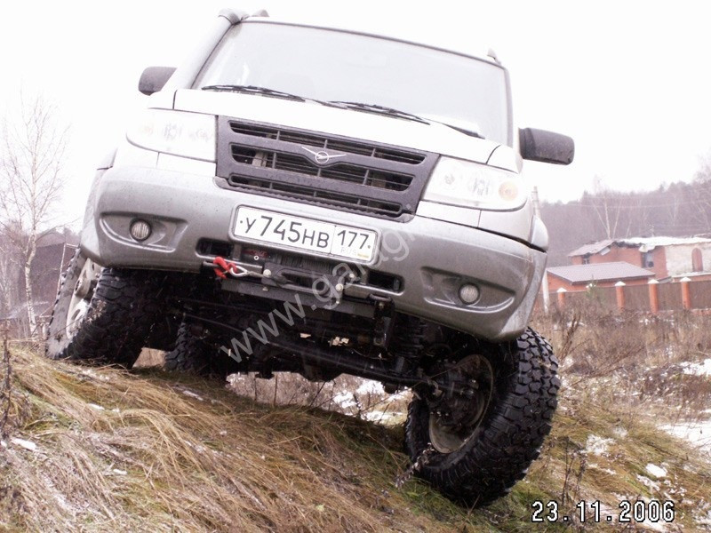 UAZ Patriot.